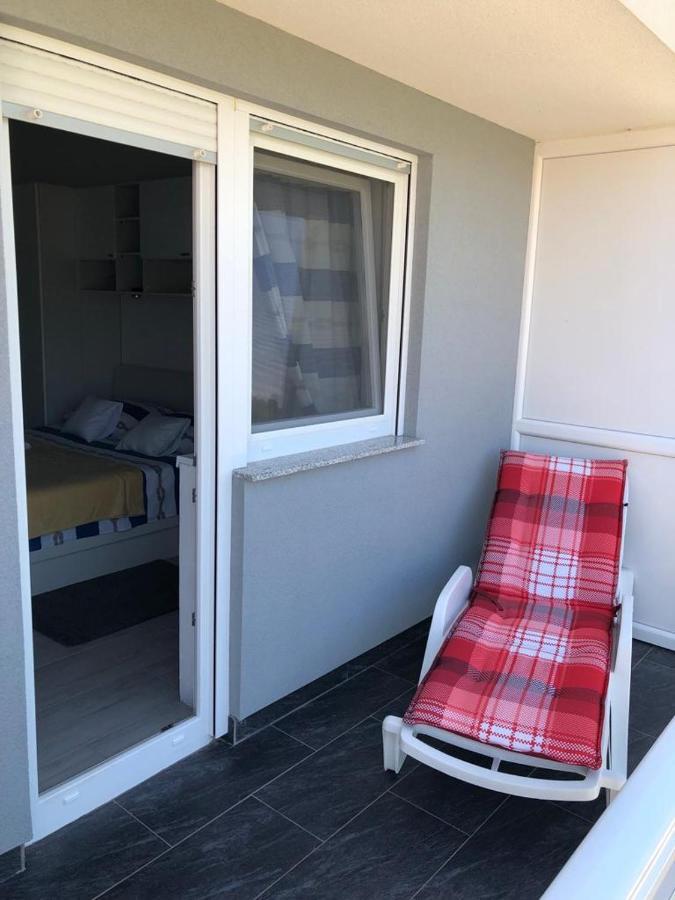 Apartmani Bolero - Obiteljski Odmor Vodice Exterior foto